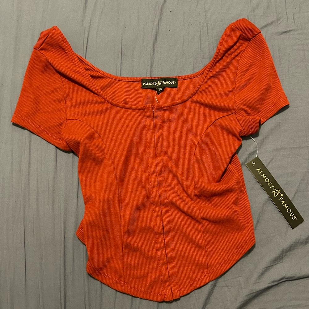 Almost Famous rib knit top